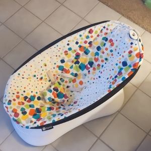 🌞FINAL DAY🌞 MAKE OFFER 4moms ROCKAROO